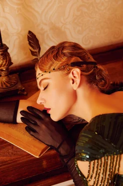 BABEYOND Chain | Feather<Beads Studded Tinted Feather Headband