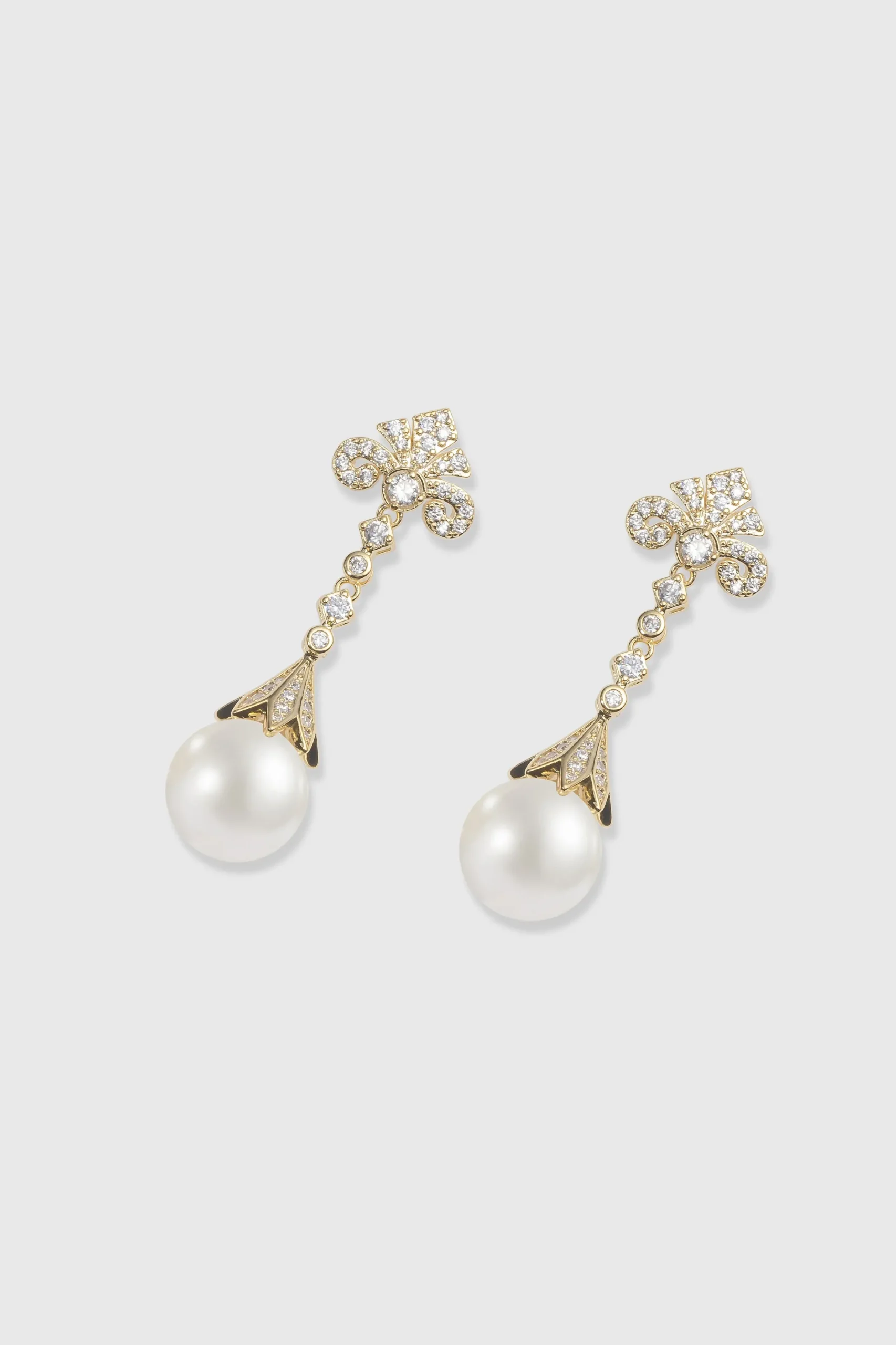 BABEYOND Earrings | Vintage<Elegant Hollow Floral Pearl Earrings