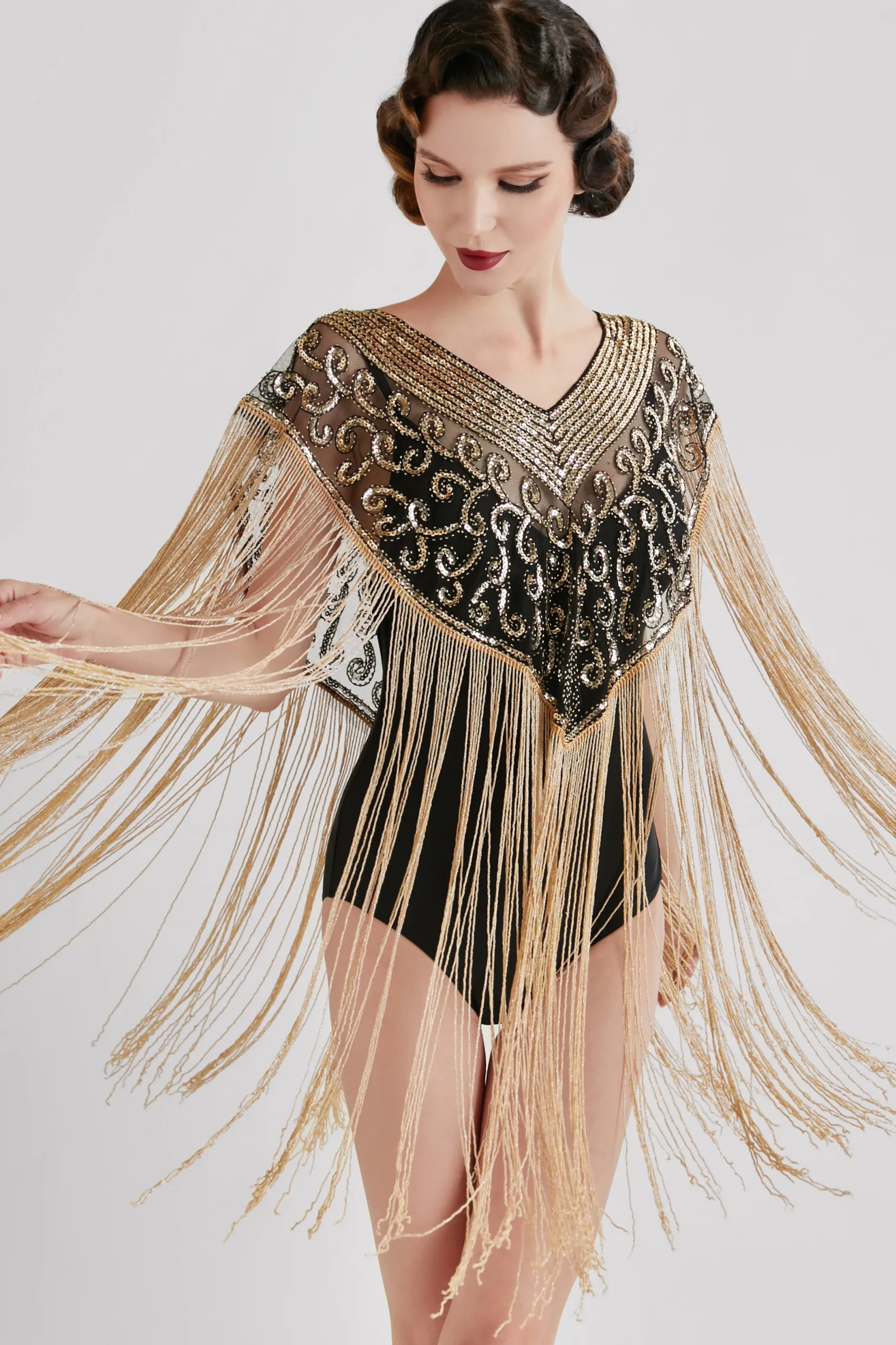 BABEYOND Shawls & Scarves<Heart Shaped Long Fringed Sequin Shawl