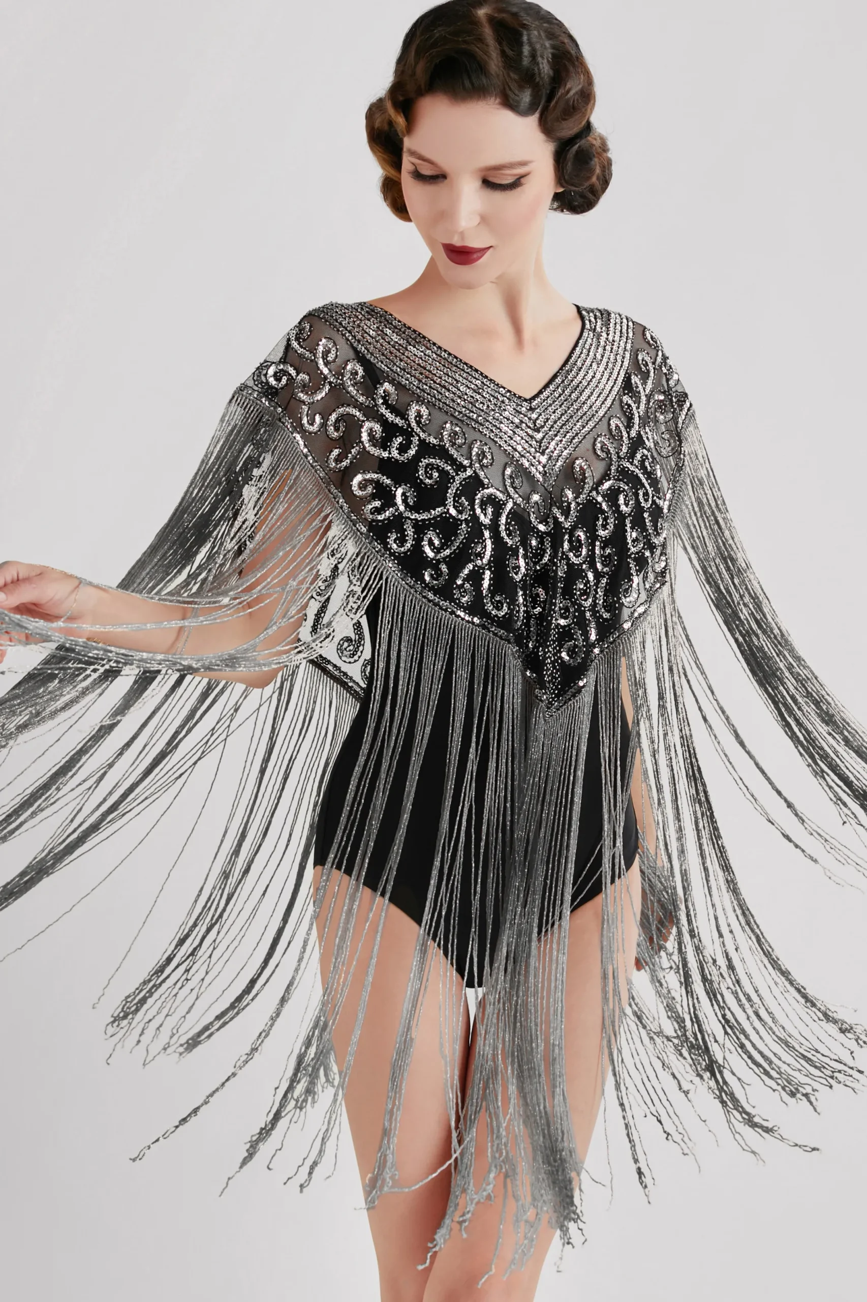 BABEYOND Shawls & Scarves<Heart Shaped Long Fringed Sequin Shawl