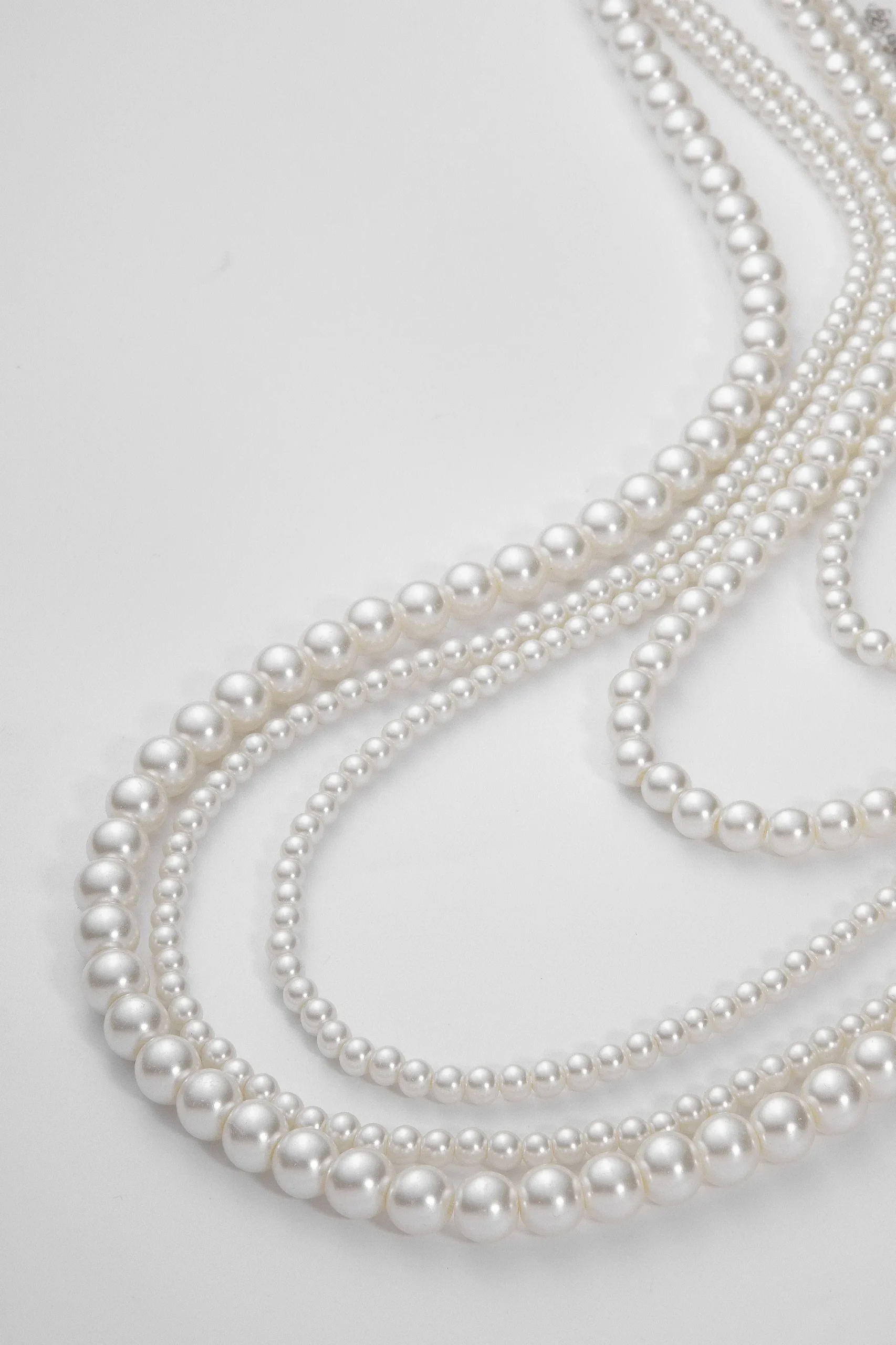 BABEYOND Necklaces | Pearl<Lustrous Long Multi-Layer Pearl Necklace