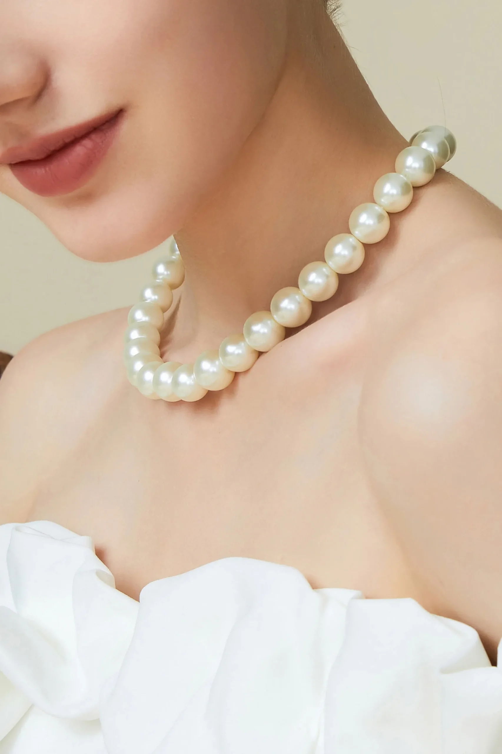 BABEYOND Vintage | Necklaces<1920s Classic Pure Cream Pearl Choker