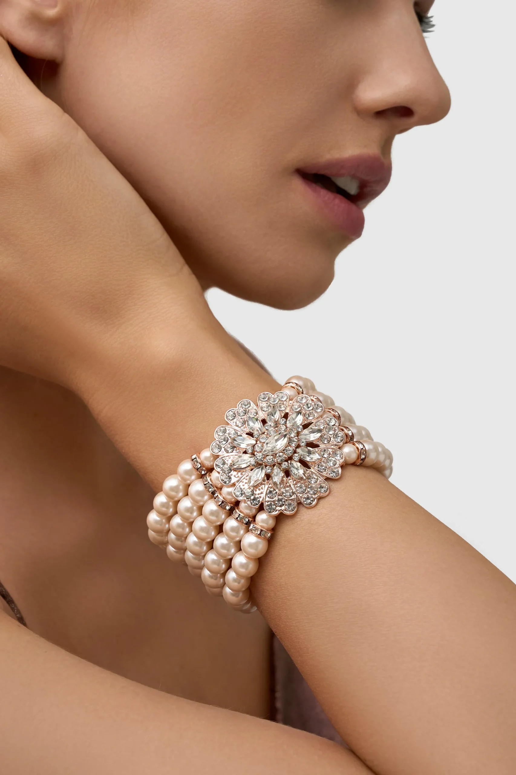 BABEYOND Bracelets | Pearl<Stunning Zircon Studded Pearl Bracelet