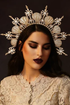 BABEYOND Halo Crown<Unique Shell Rhinestone Halo Crown